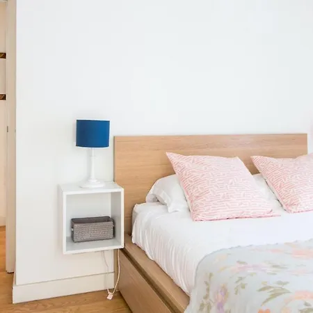 Apartment Plum Guide - Flower Square *