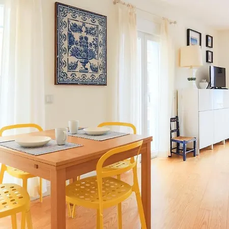 Apartment Plum Guide - Flower Square